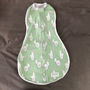 Woombie llama swaddle 0-3 months